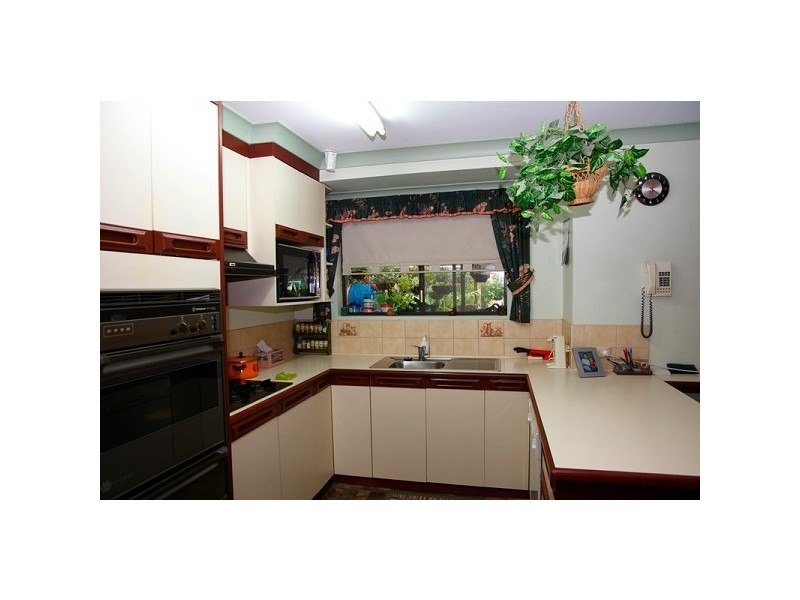 14 Padbury Road, Gilles Plains SA 5086