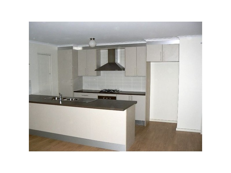 2 Leprena Street, Taperoo SA 5017