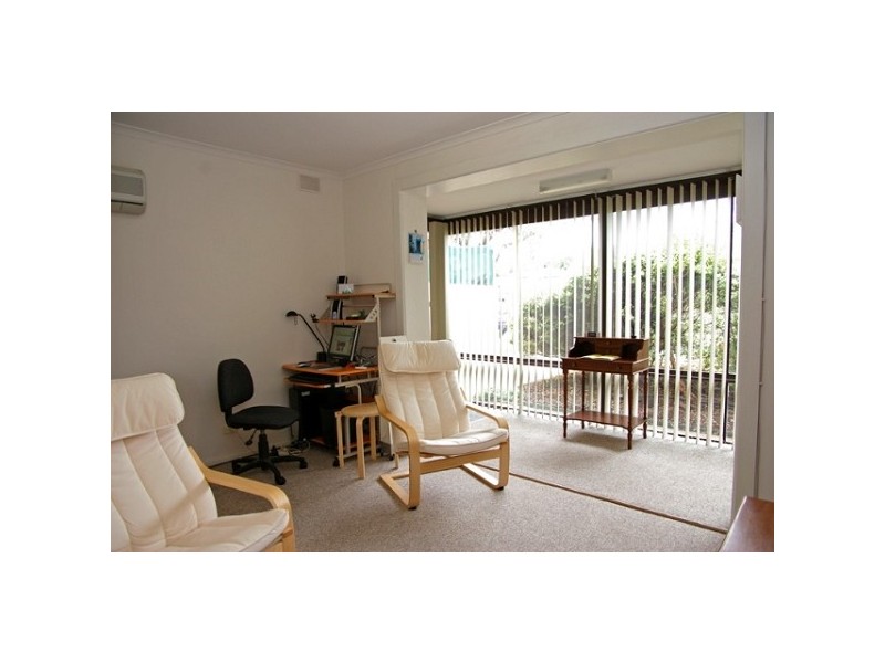 1 Tulip Street, Ridgehaven SA 5097