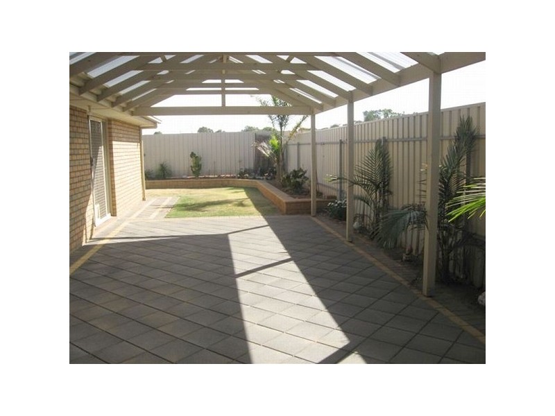 7 Cyclamen Ave, Para Hills West SA 5096