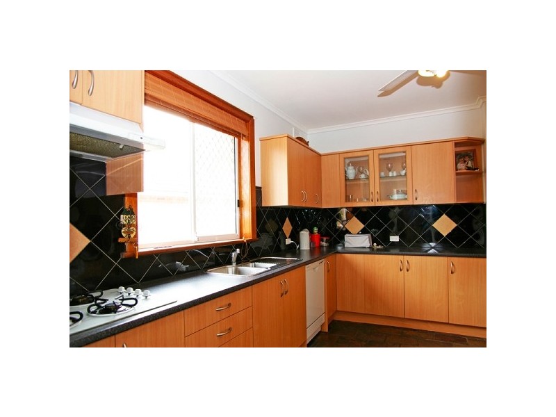 8 Nautilus Road, Elizabeth East SA 5112