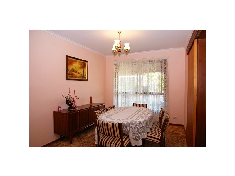 2 Ross Court, Para Vista SA 5093