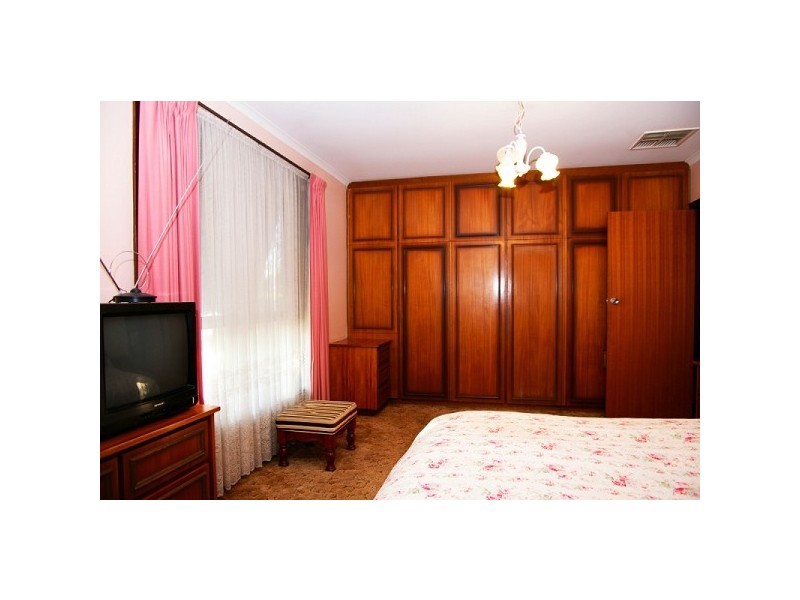 2 Ross Court, Para Vista SA 5093