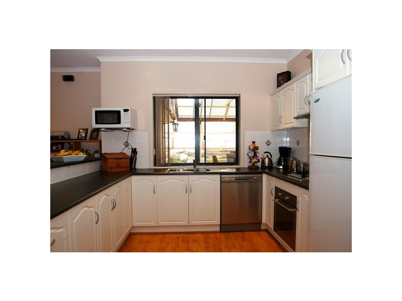 19 Crissoula Ave, Hope Valley SA 5090