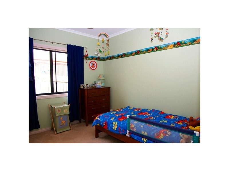 19 Crissoula Ave, Hope Valley SA 5090