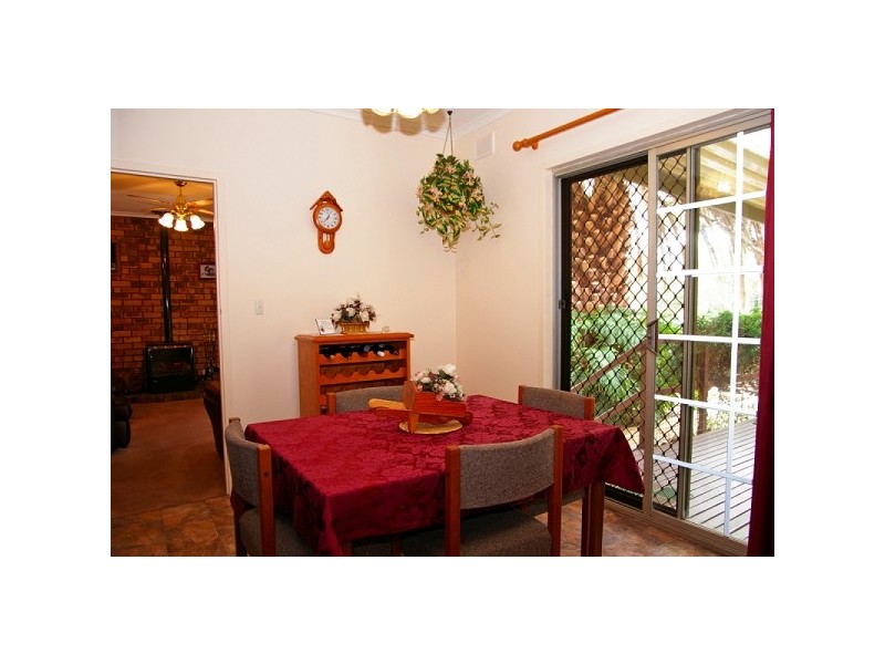 33 Pangari Drive, Fairview Park SA 5126