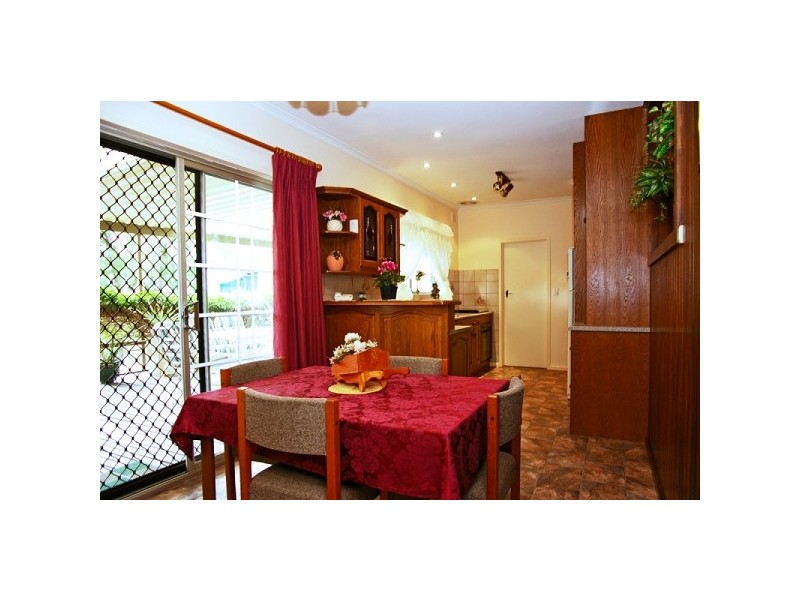 33 Pangari Drive, Fairview Park SA 5126