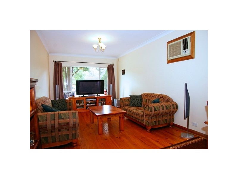 4 Yarramie Ave, Banksia Park SA 5091