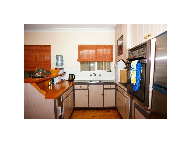 4 Yarramie Ave, Banksia Park SA 5091