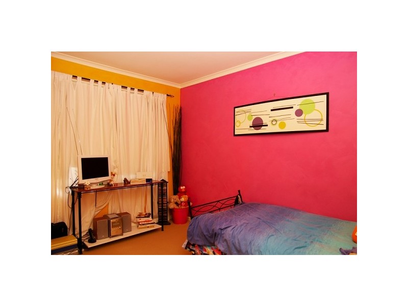 27 Kirk Street, Redwood Park SA 5097