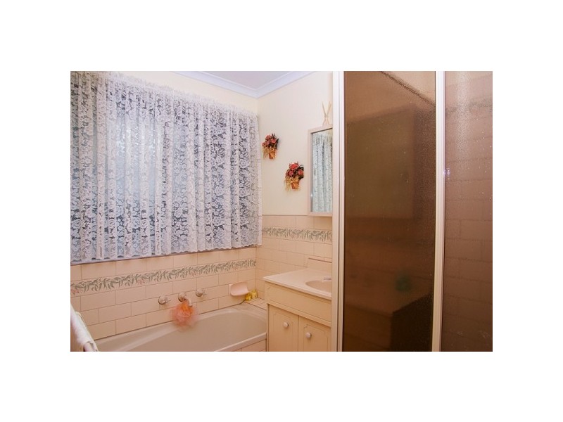 27 Kirk Street, Redwood Park SA 5097