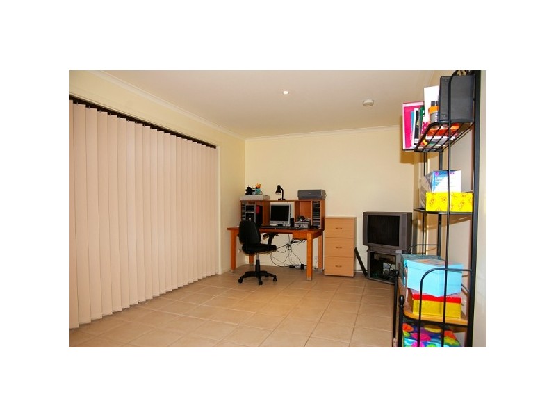 27 Kirk Street, Redwood Park SA 5097