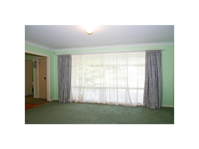 18 Abelia Street, Para Vista SA 5093