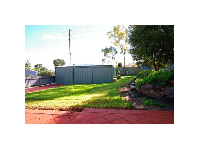 18 Abelia Street, Para Vista SA 5093