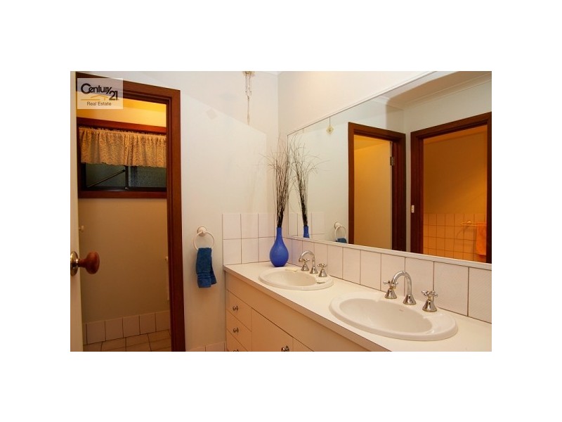 7 San Antonio Court, Wynn Vale SA 5127