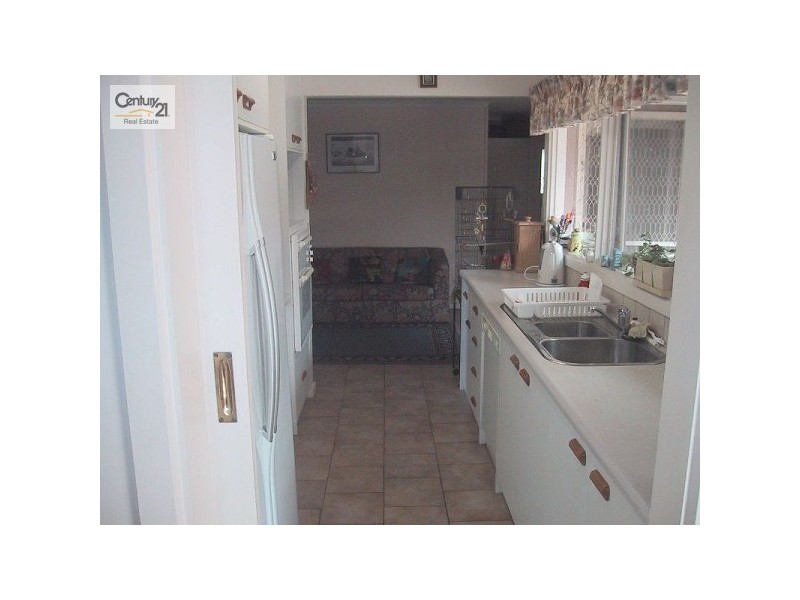 10 Chapel Road, Para Vista SA 5093