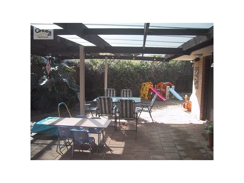 10 Chapel Road, Para Vista SA 5093