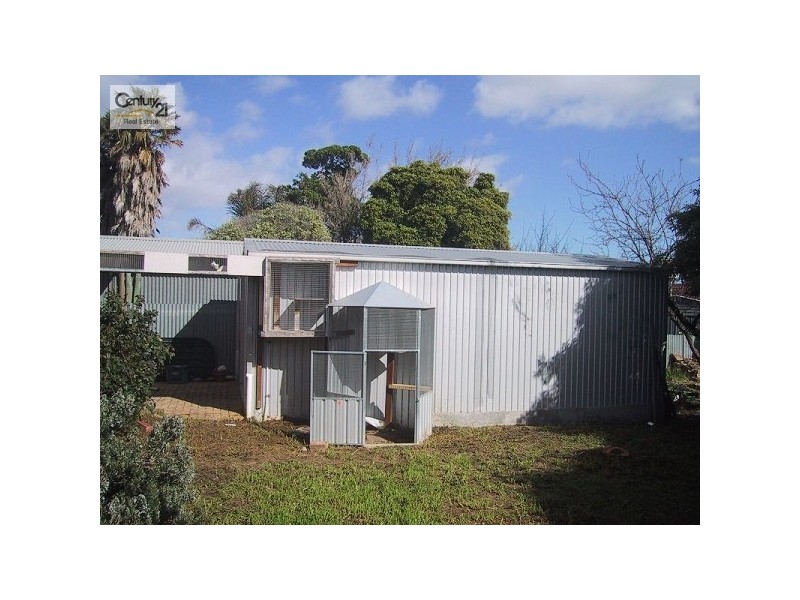 10 Chapel Road, Para Vista SA 5093