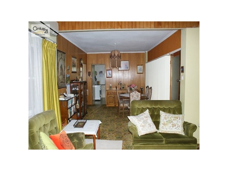 18 Hobart Cres, Banksia Park SA 5091