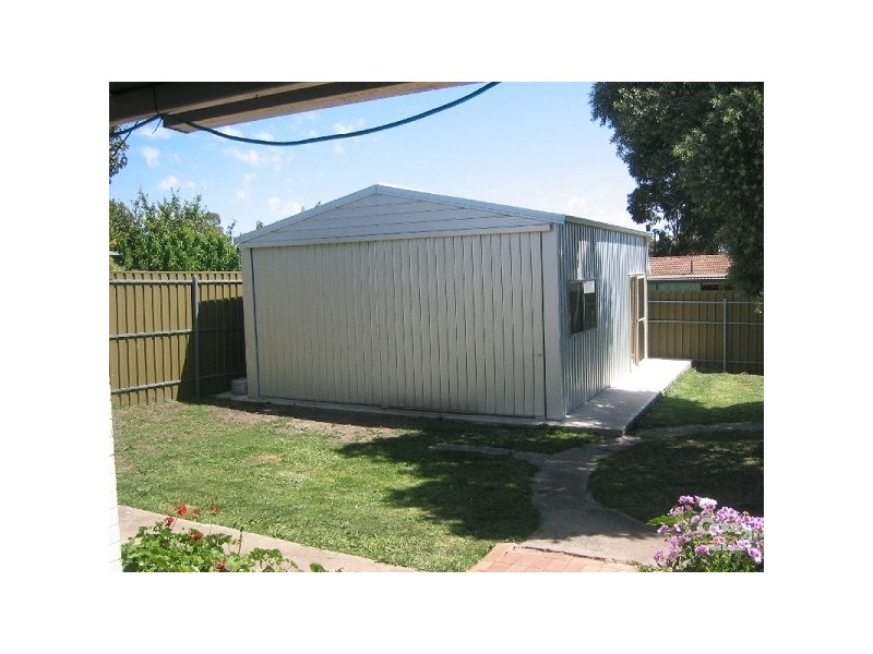 10 Raymond Rd, St Agnes SA 5097