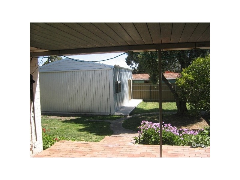10 Raymond Rd, St Agnes SA 5097