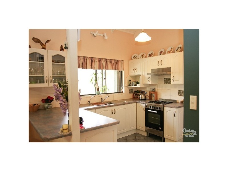 1 Eva Ave, Redwood Park SA 5097