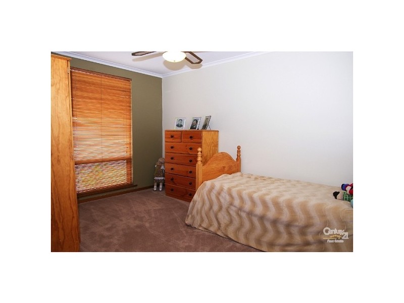1 Eva Ave, Redwood Park SA 5097