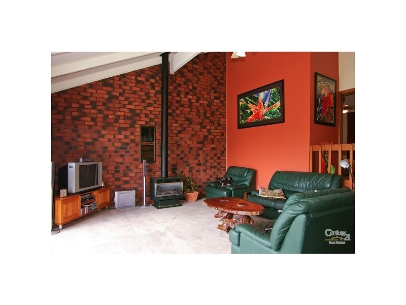 1 Eva Ave, Redwood Park SA 5097