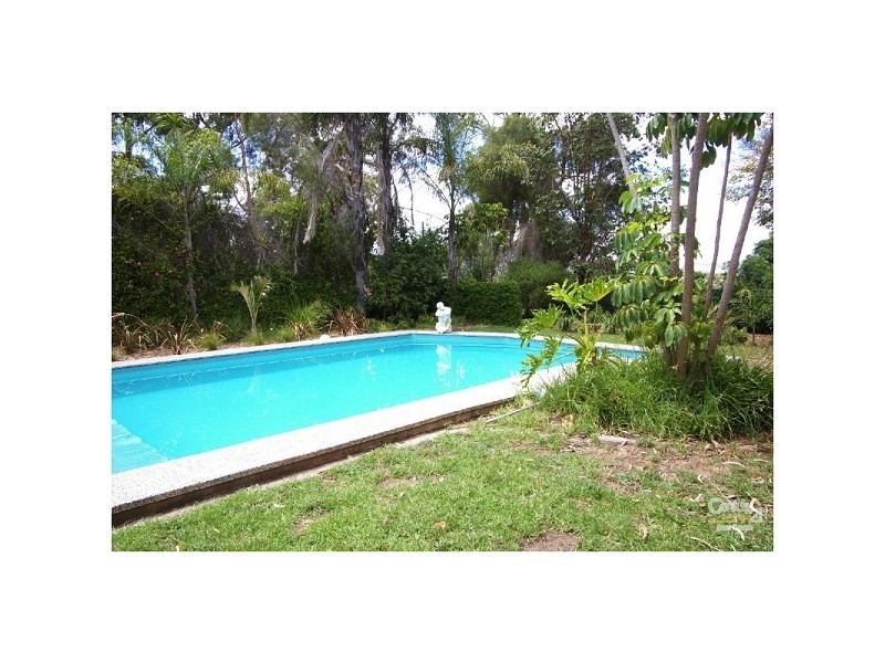 1 Eva Ave, Redwood Park SA 5097