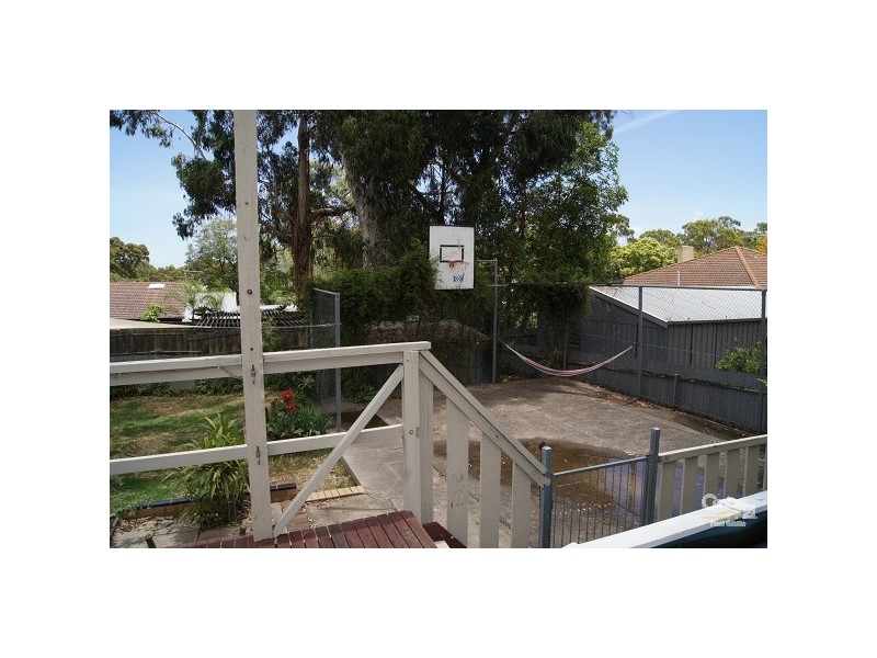 114 Barracks Rd, Hope Valley SA 5090