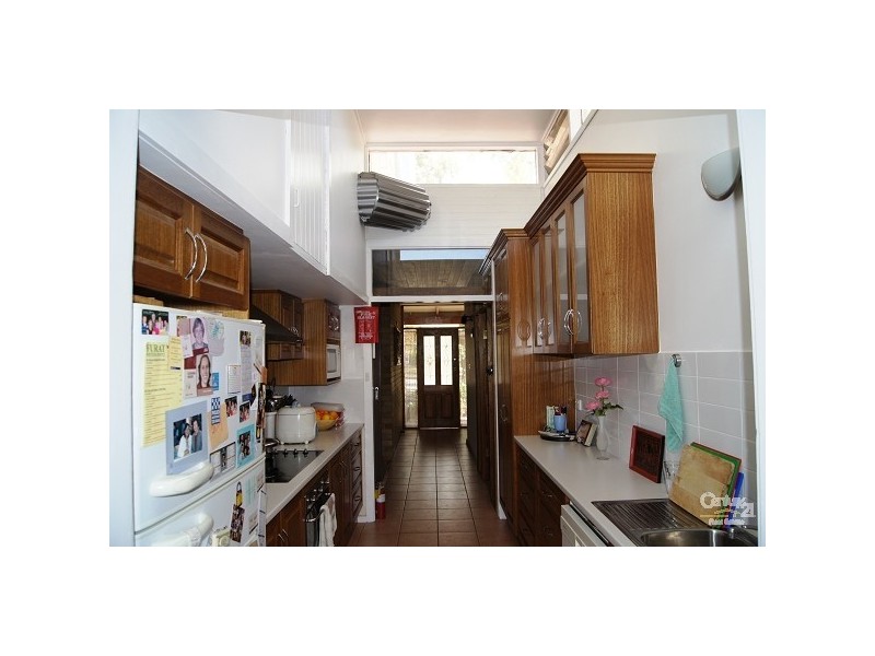 114 Barracks Rd, Hope Valley SA 5090