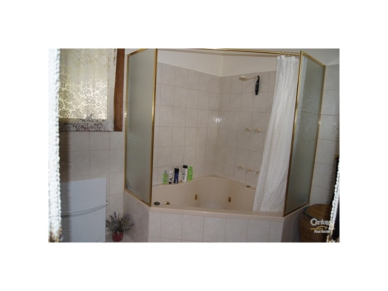 114 Barracks Rd, Hope Valley SA 5090