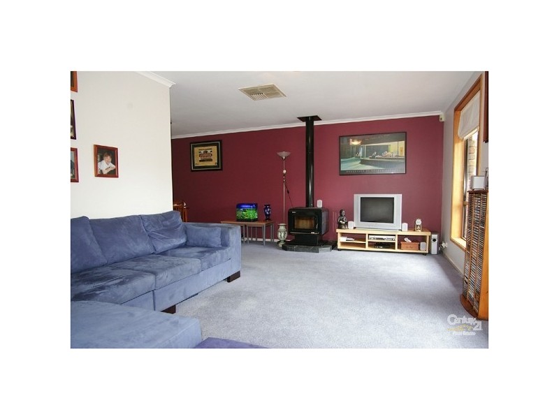 397 Hancock Rd, Fairview Park SA 5126