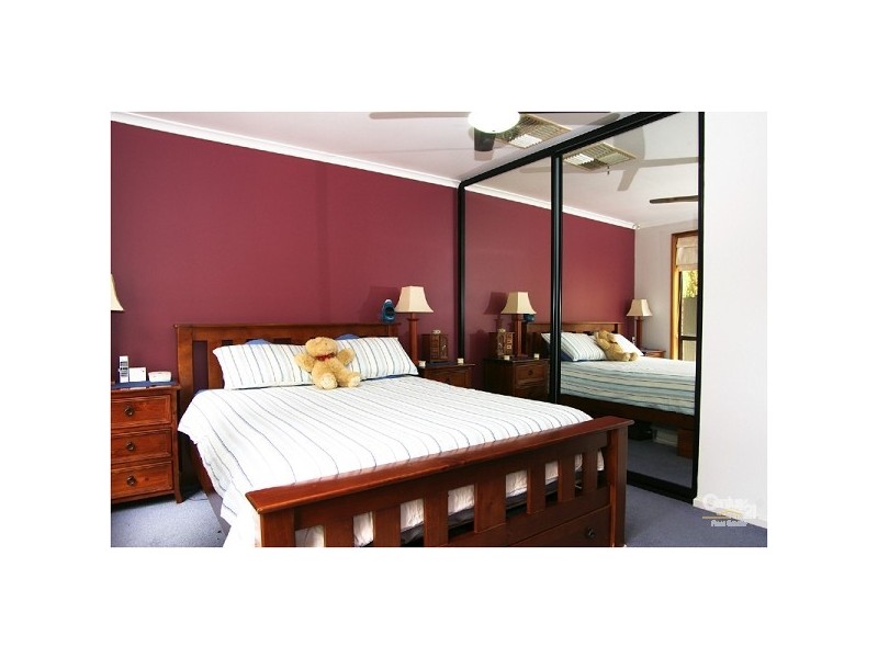 397 Hancock Rd, Fairview Park SA 5126