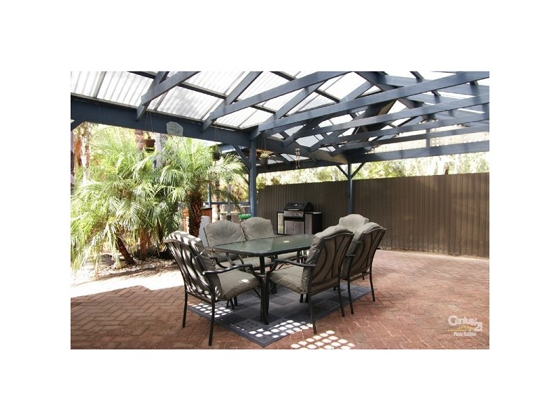 397 Hancock Rd, Fairview Park SA 5126