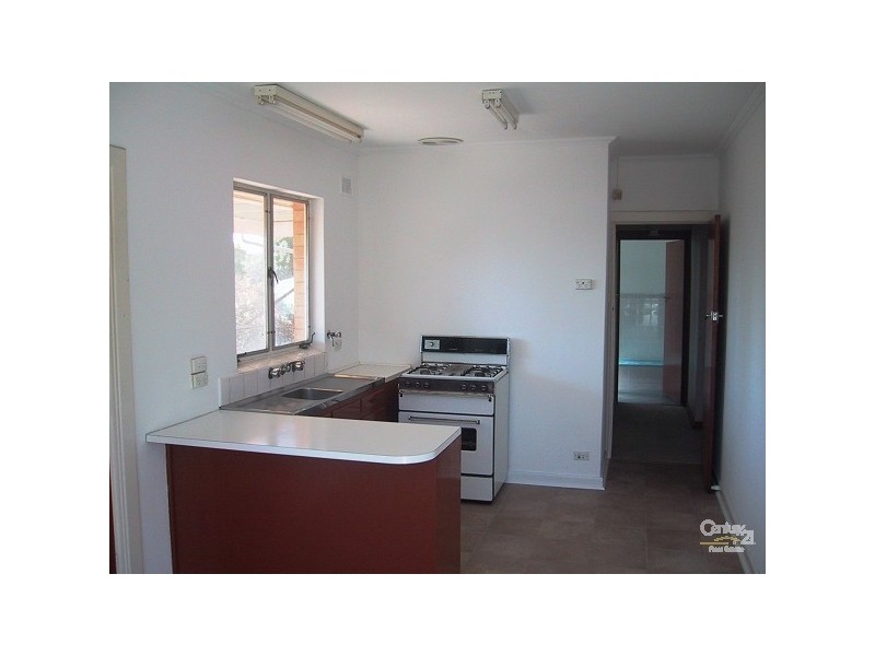16 Hilltop Ave, Ridgehaven SA 5097