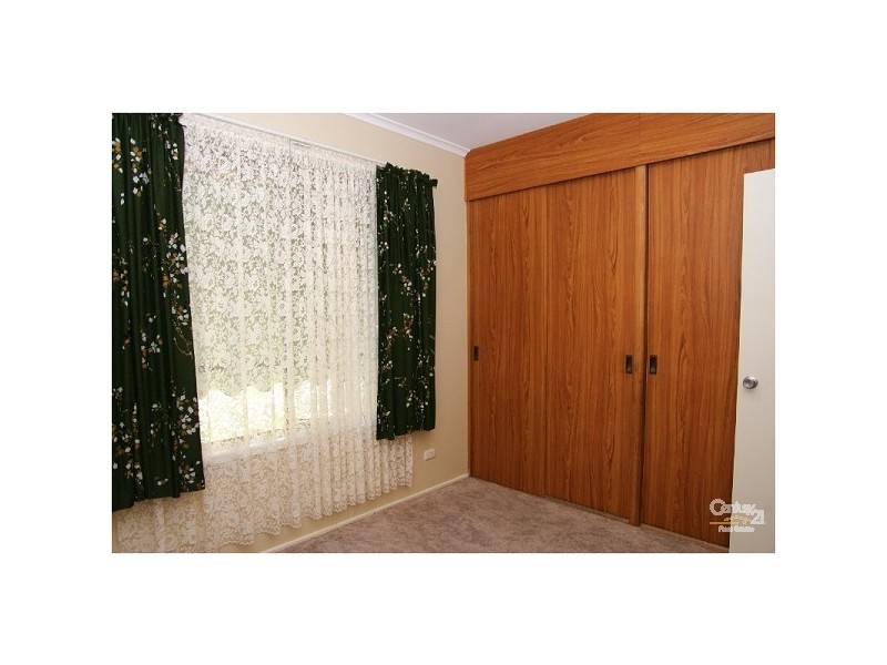 13 Grevillea Drive, Banksia Park SA 5091