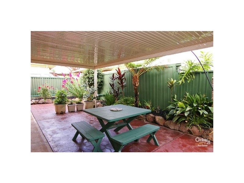 2/1 Metcalf Ave, Modbury Heights SA 5092