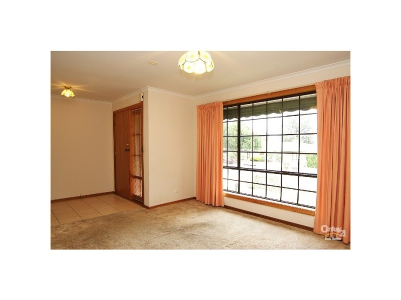 2/63 McEwin Ave, Redwood Park SA 5097