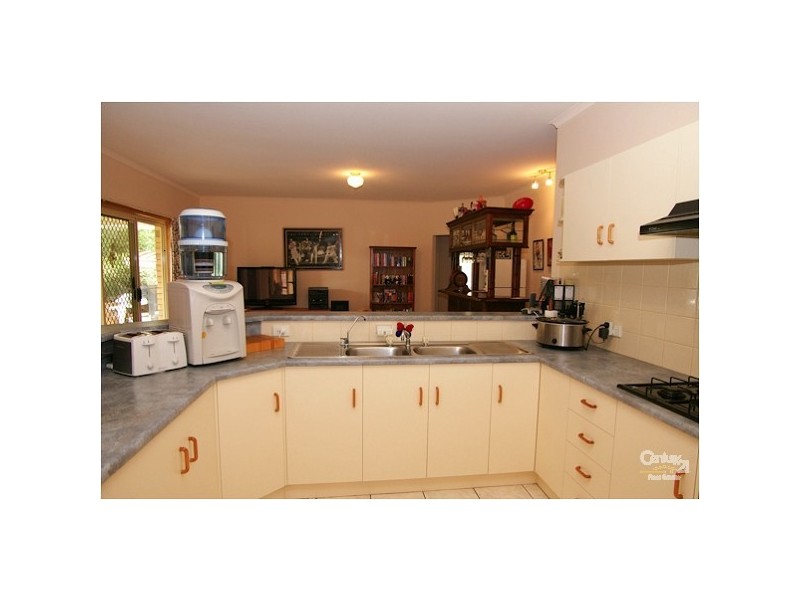 7 Marlborough Close, Hillbank SA 5112