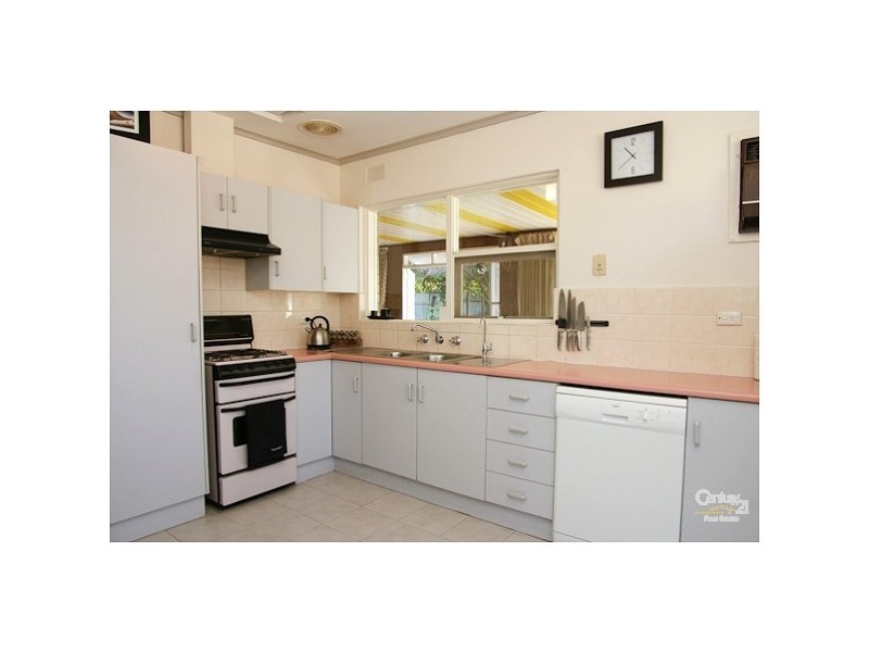 33 Amber Road, Highbury SA 5089