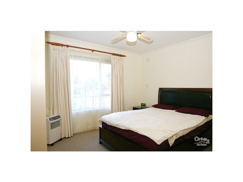 34 Campbell Drive, Para Hills SA 5096