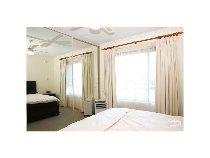 34 Campbell Drive, Para Hills SA 5096