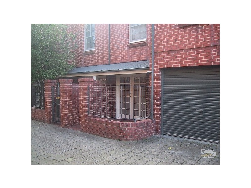 2/15 Hamley St, Adelaide SA 5000
