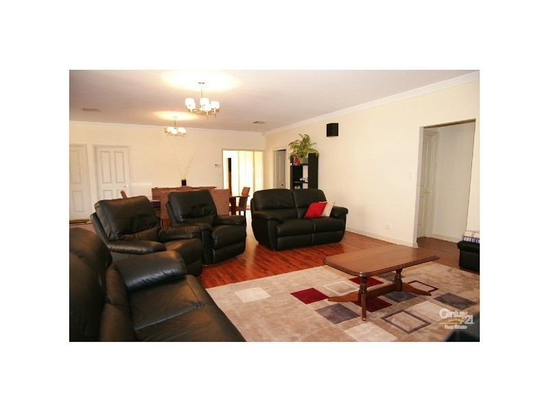 3 Hazel Grove, Ridgehaven SA 5097