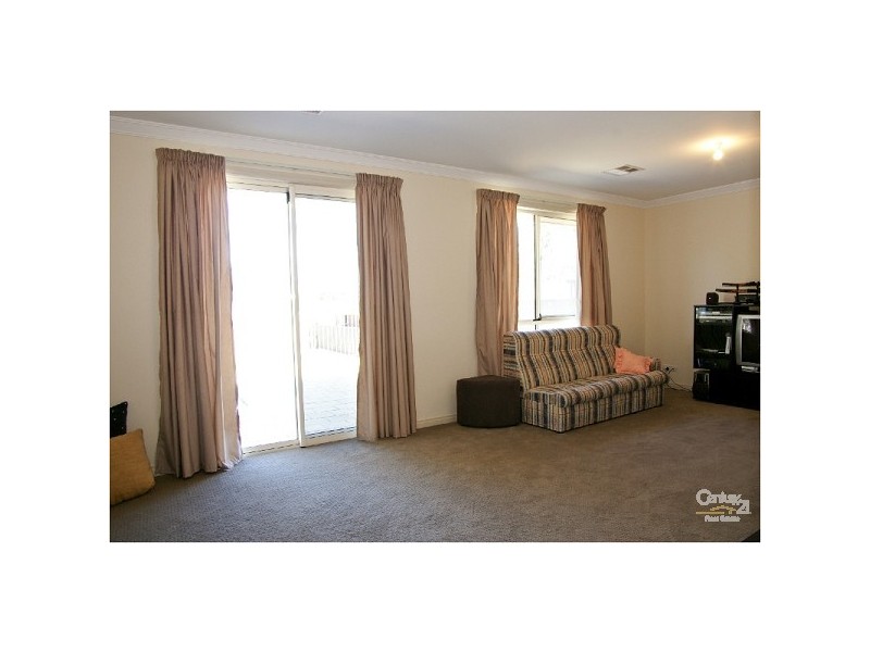 3 Hazel Grove, Ridgehaven SA 5097