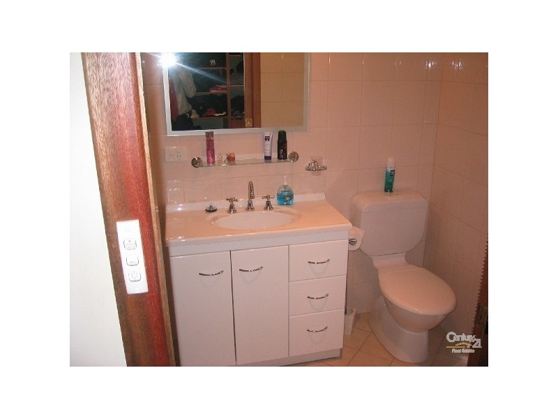 4 Usk Ct, Para Hills SA 5096