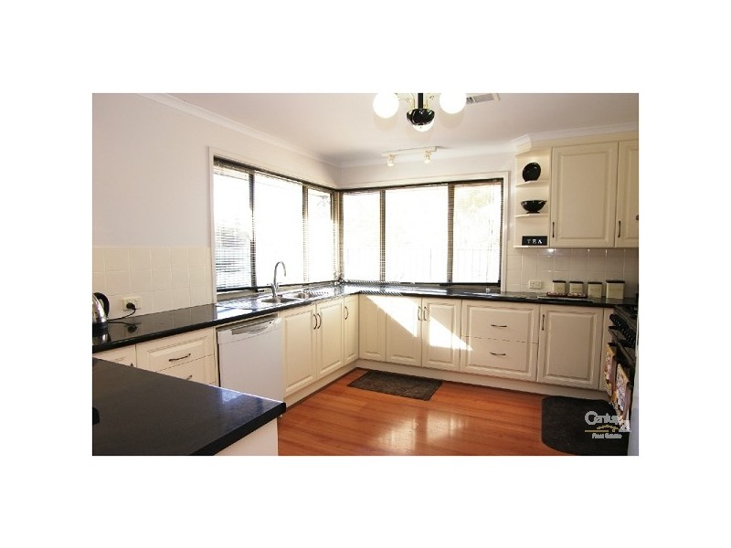 27 Jackaroo Crescent, Walkley Heights SA 5098