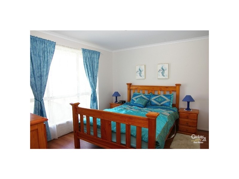 27 Jackaroo Crescent, Walkley Heights SA 5098