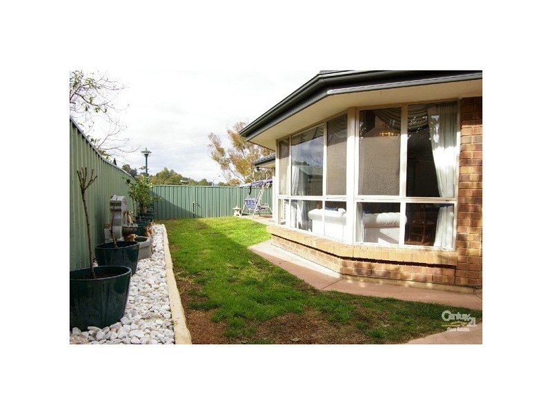 27 Jackaroo Crescent, Walkley Heights SA 5098